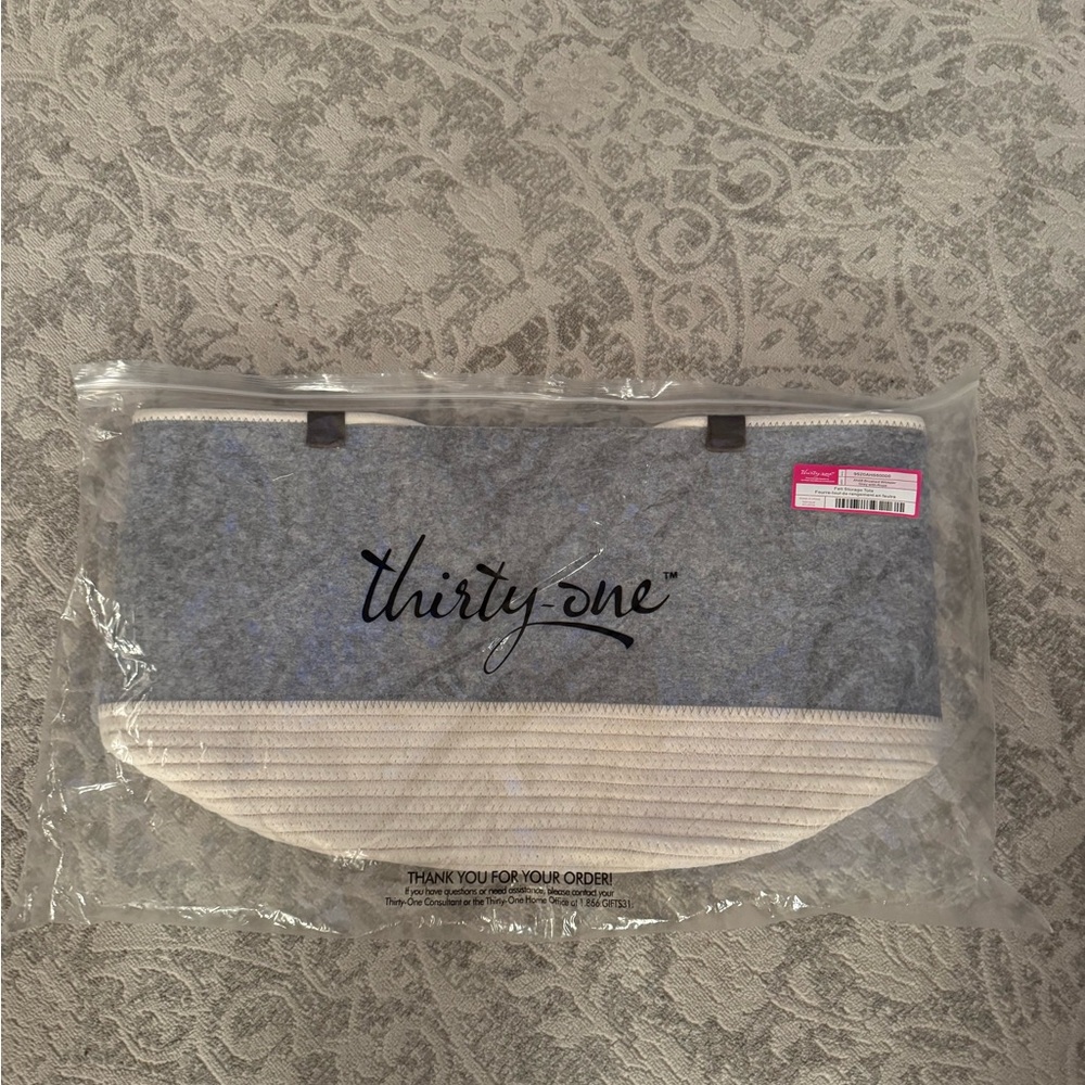 Thirty-One Gray and Cream Tote with Script Logo